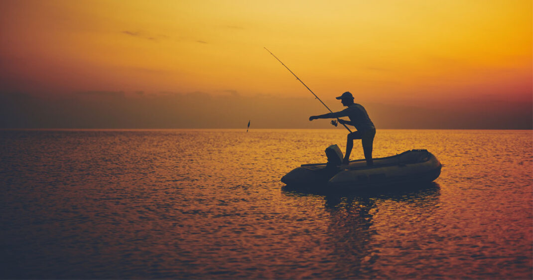 Protect Your Hands While Fishing: A Guide to Choosing the Right Fishing Gloves
